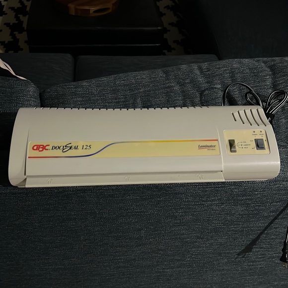 general Binding Corp Other - DocuSeal Laminator Machine AbC125